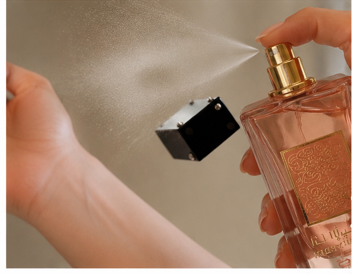 Ana abiyedh coral de LATTAFA -100ML – Image 3